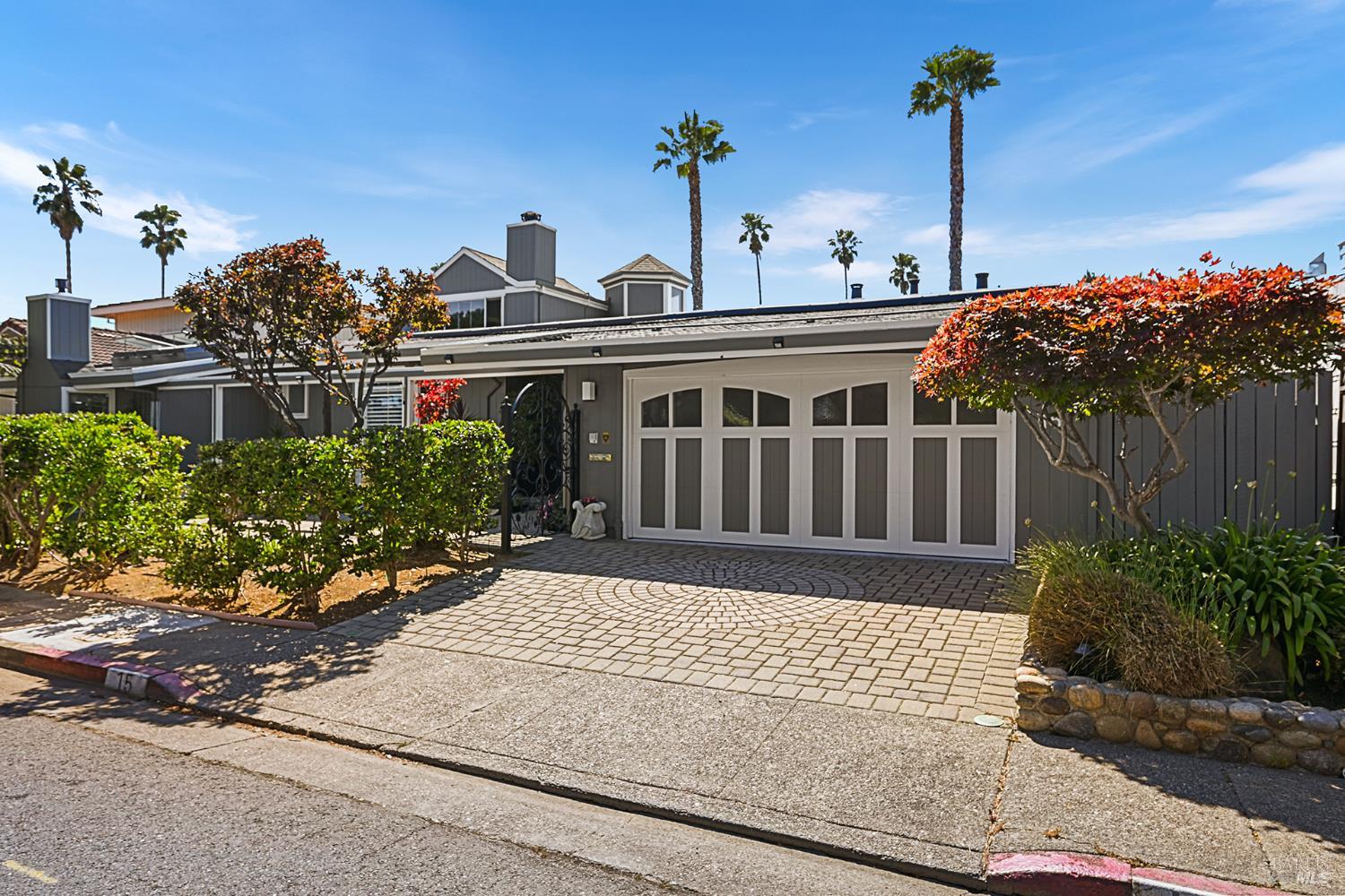 15 Sorrento Way