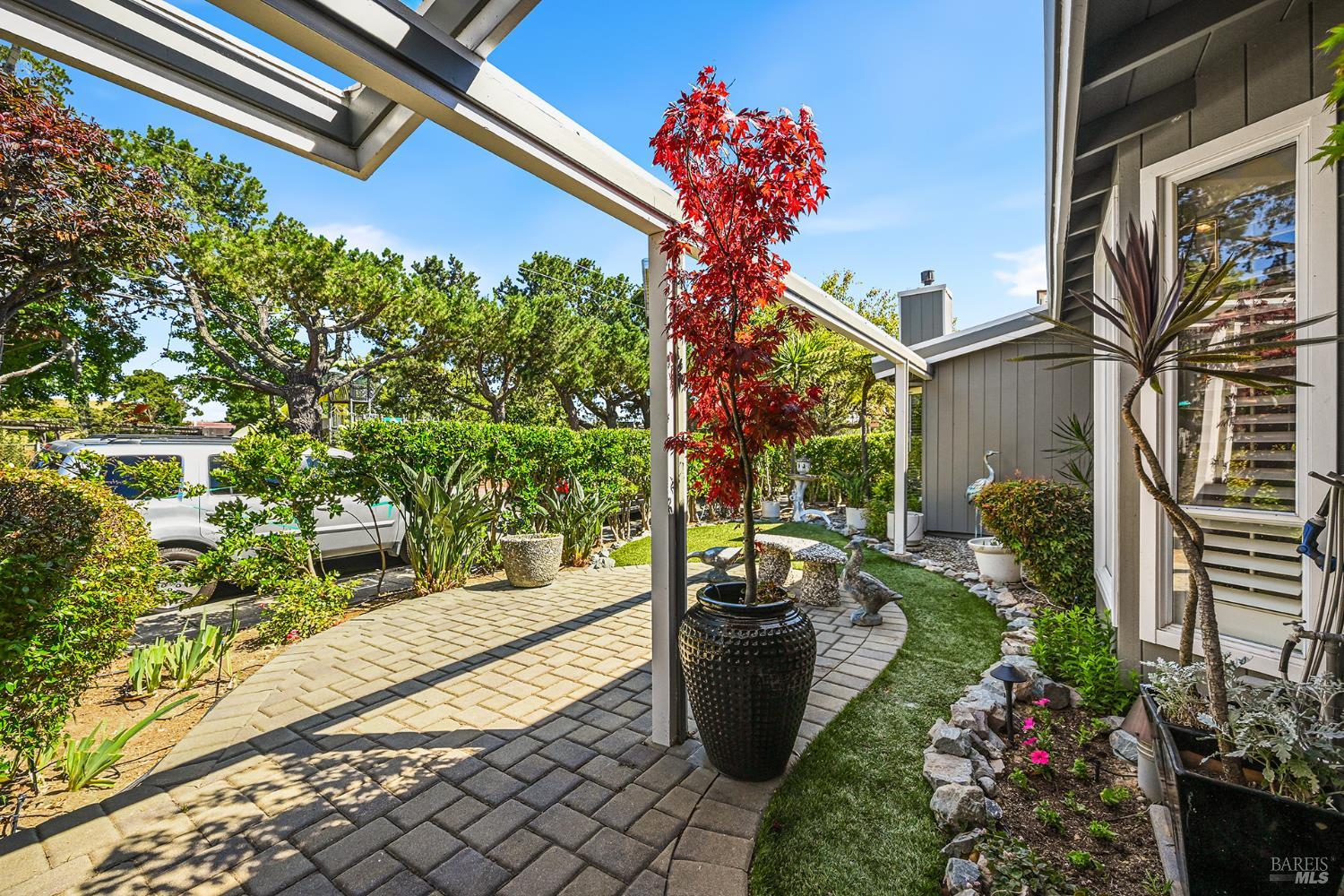 15 Sorrento Way