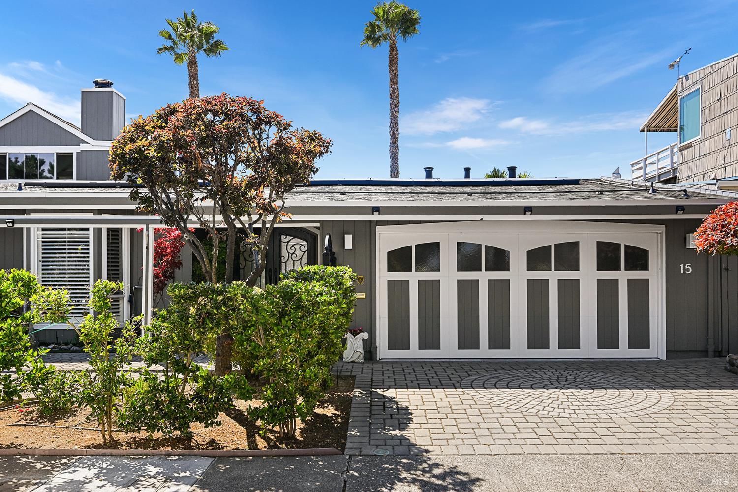 15 Sorrento Way