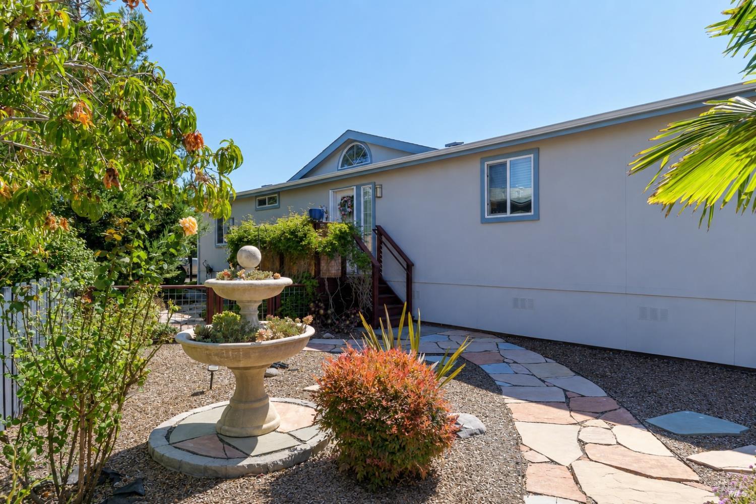376 Glacier Way