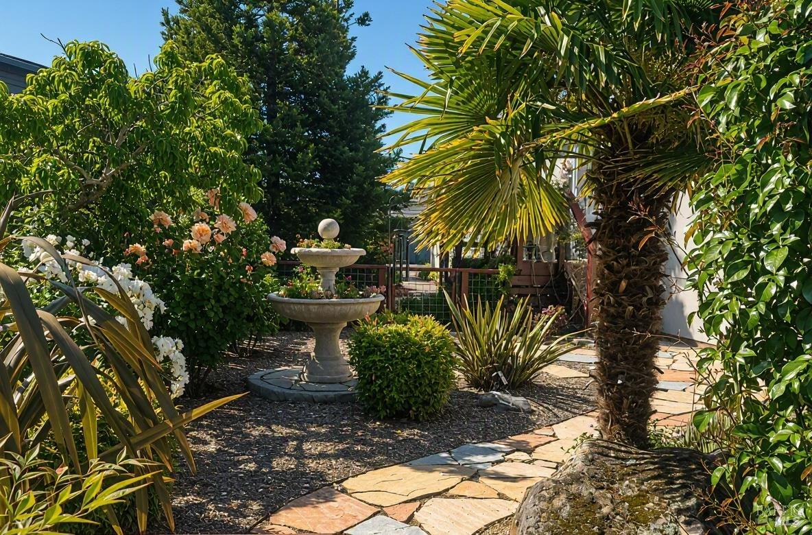 376 Glacier Way