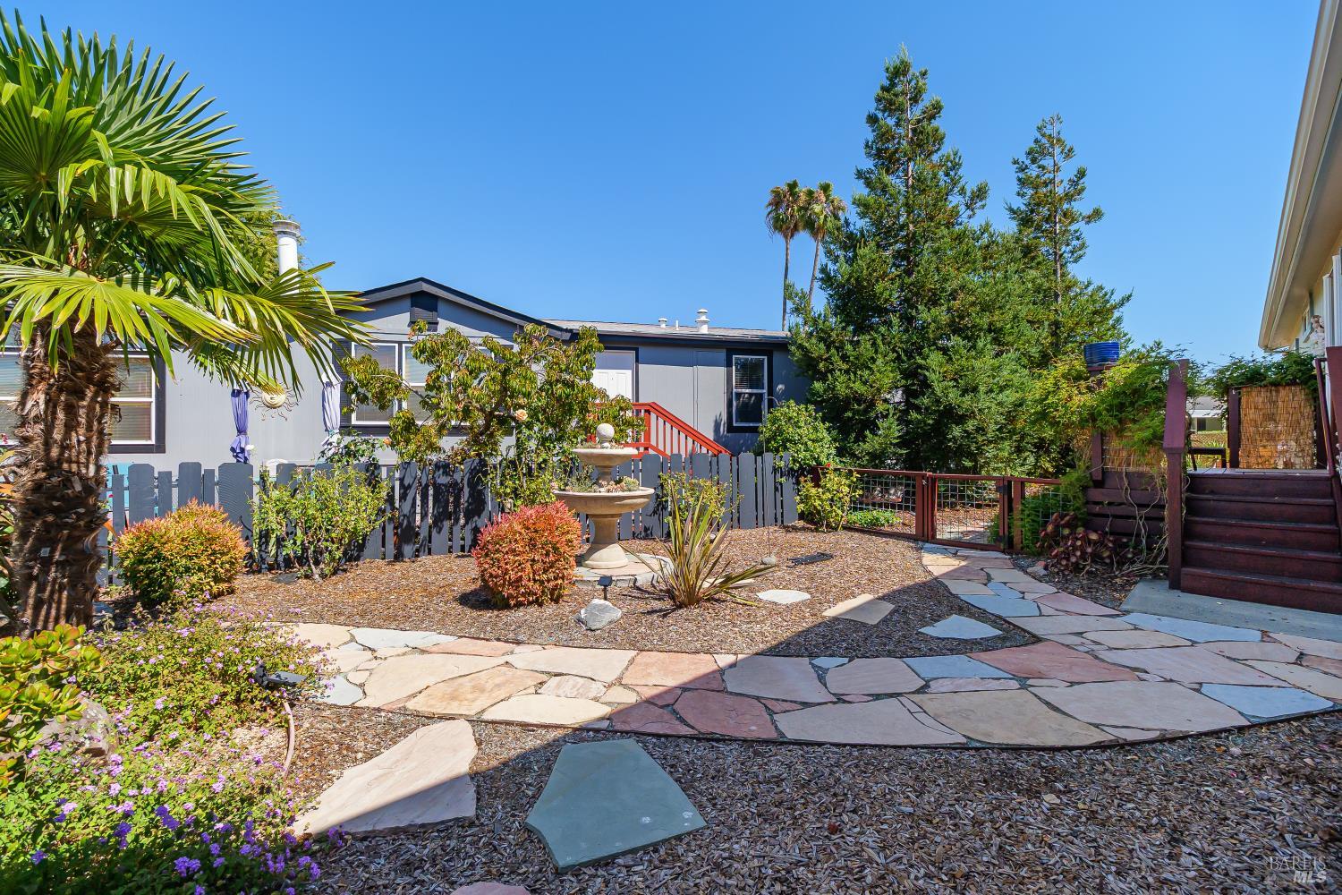 376 Glacier Way