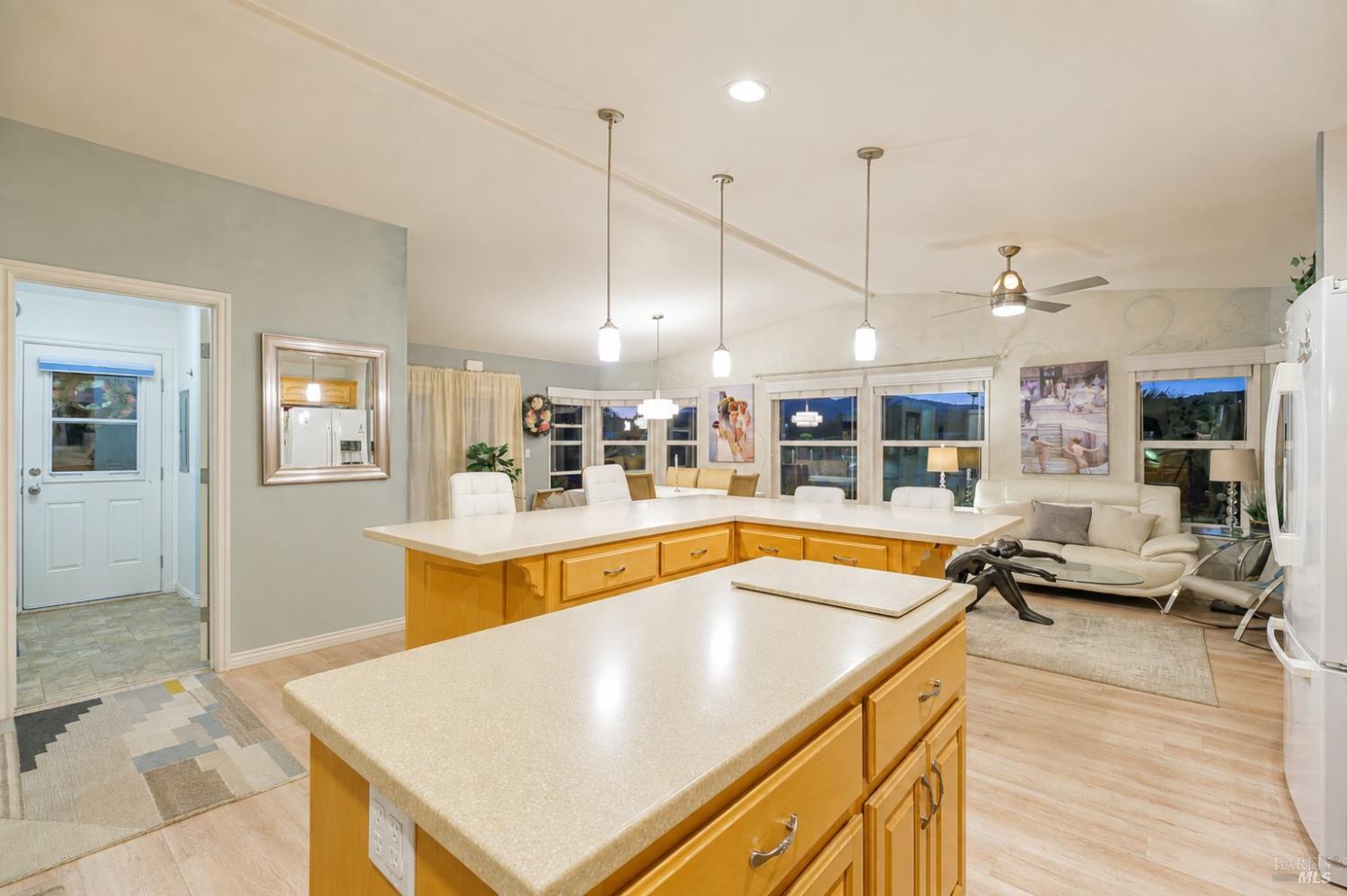 376 Glacier Way
