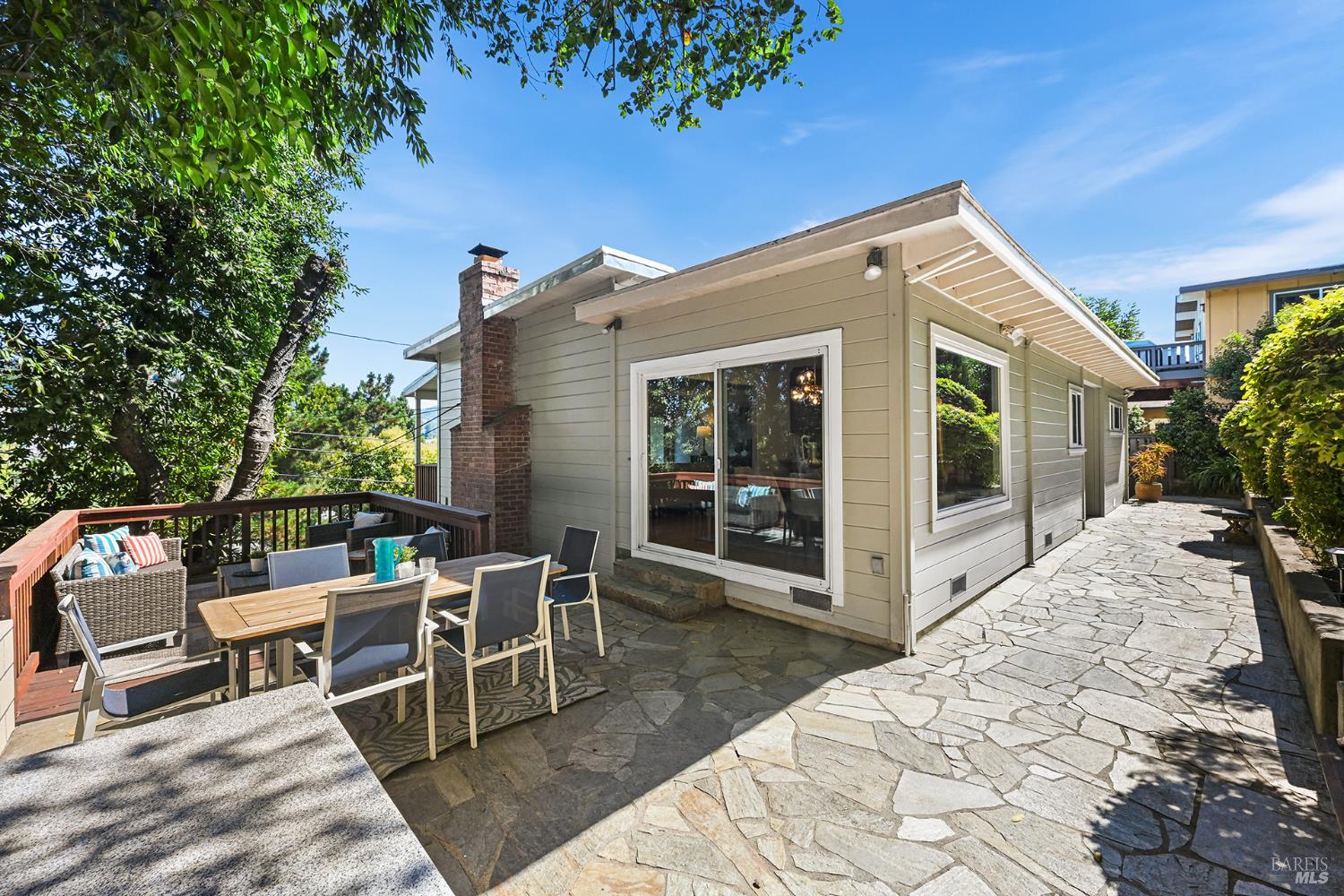 56 Martens Boulevard