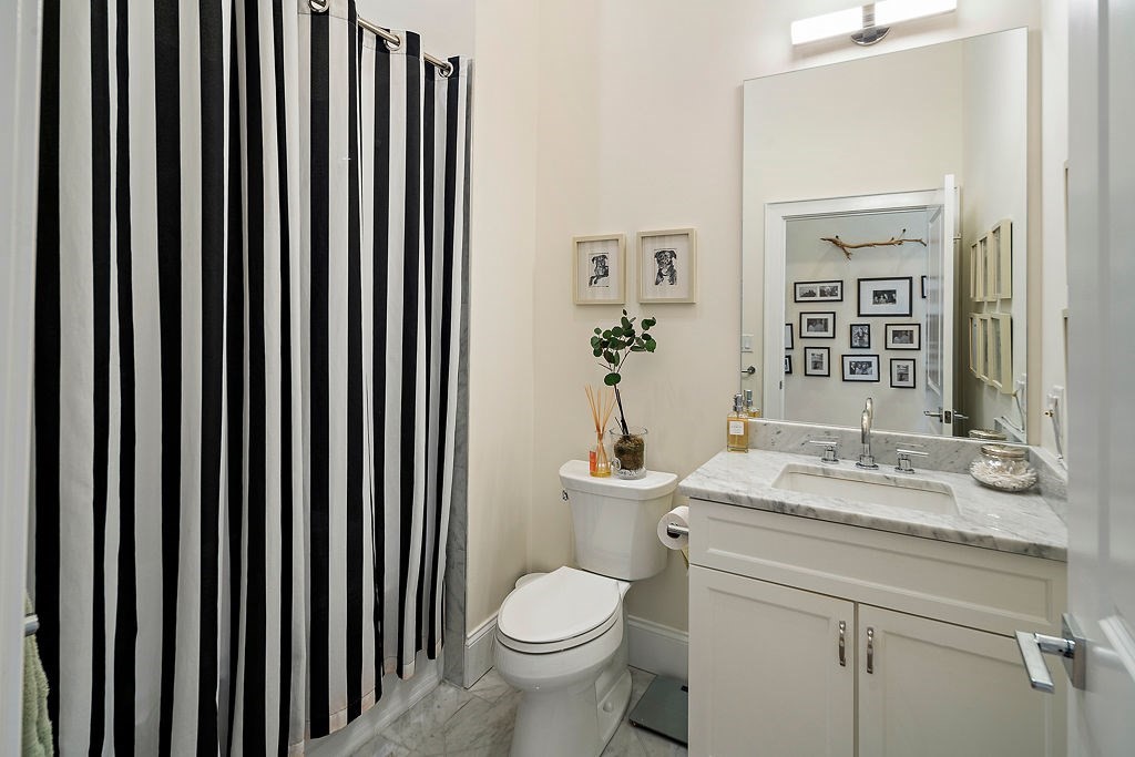 380 Bunker Hill St # 307