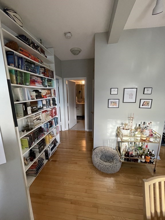 60 Charlesgate W # 2B