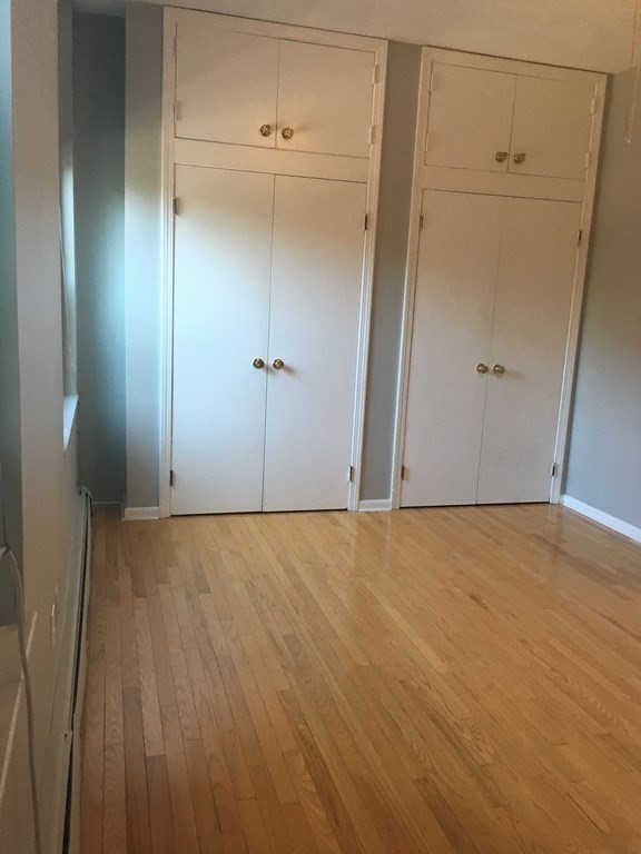 60 Charlesgate W # 2B