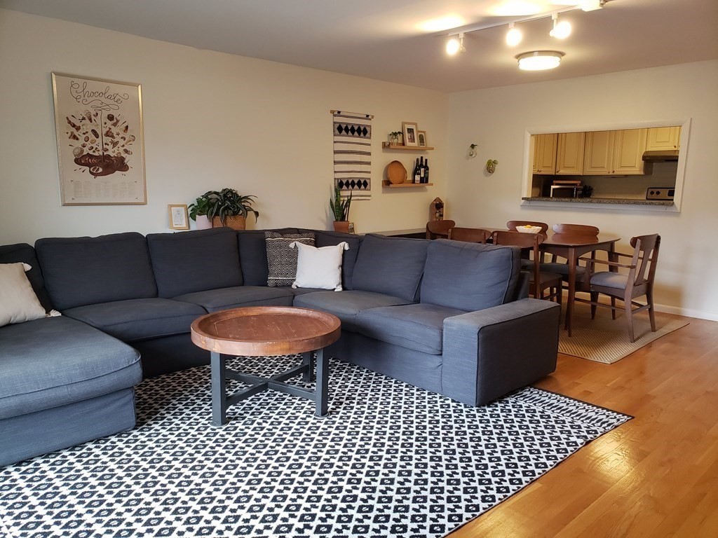 121 Tremont St # 315