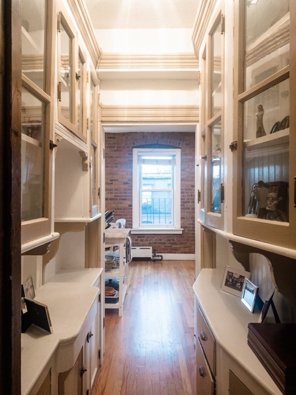 295 Commonwealth # 4C