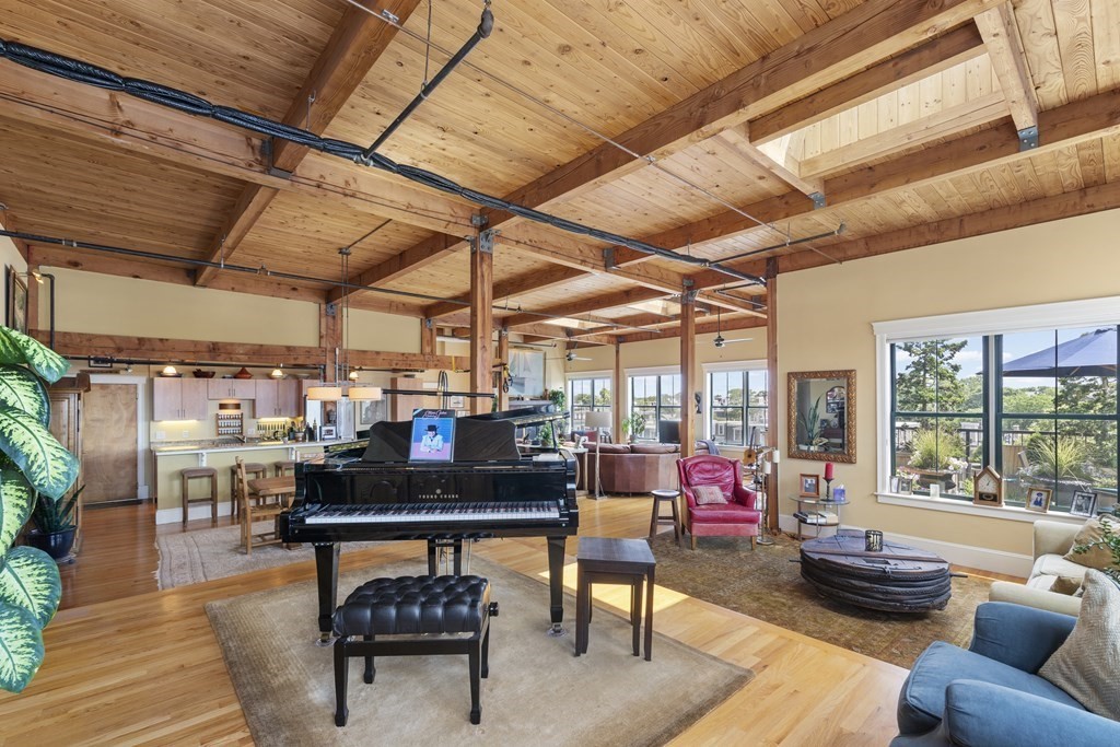 881 East First # 502