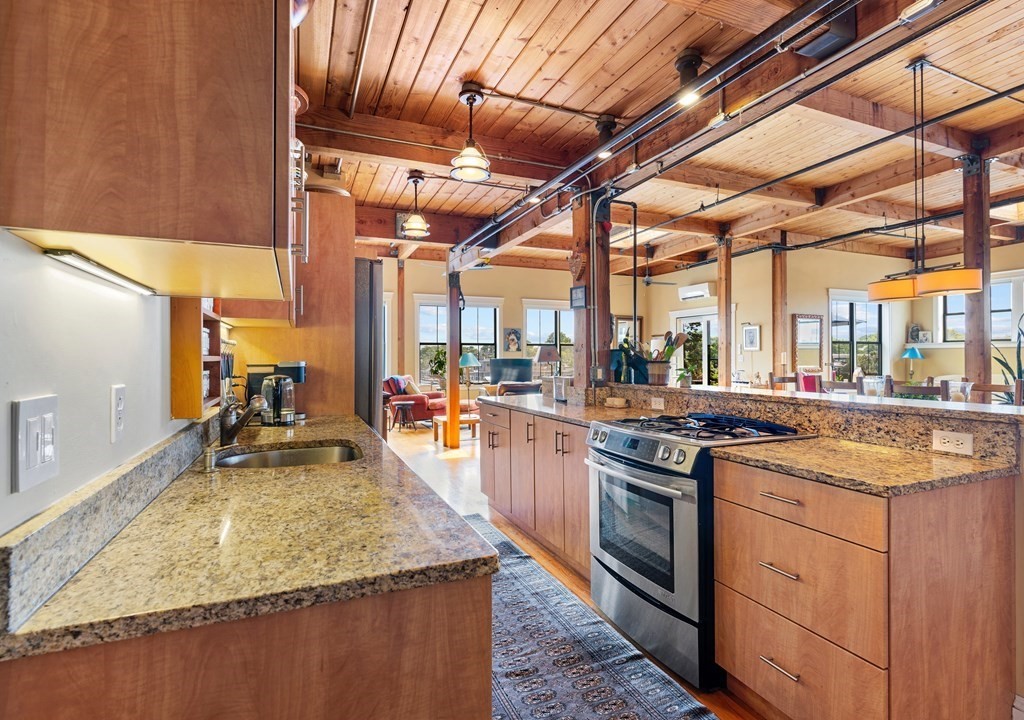 881 East First # 502