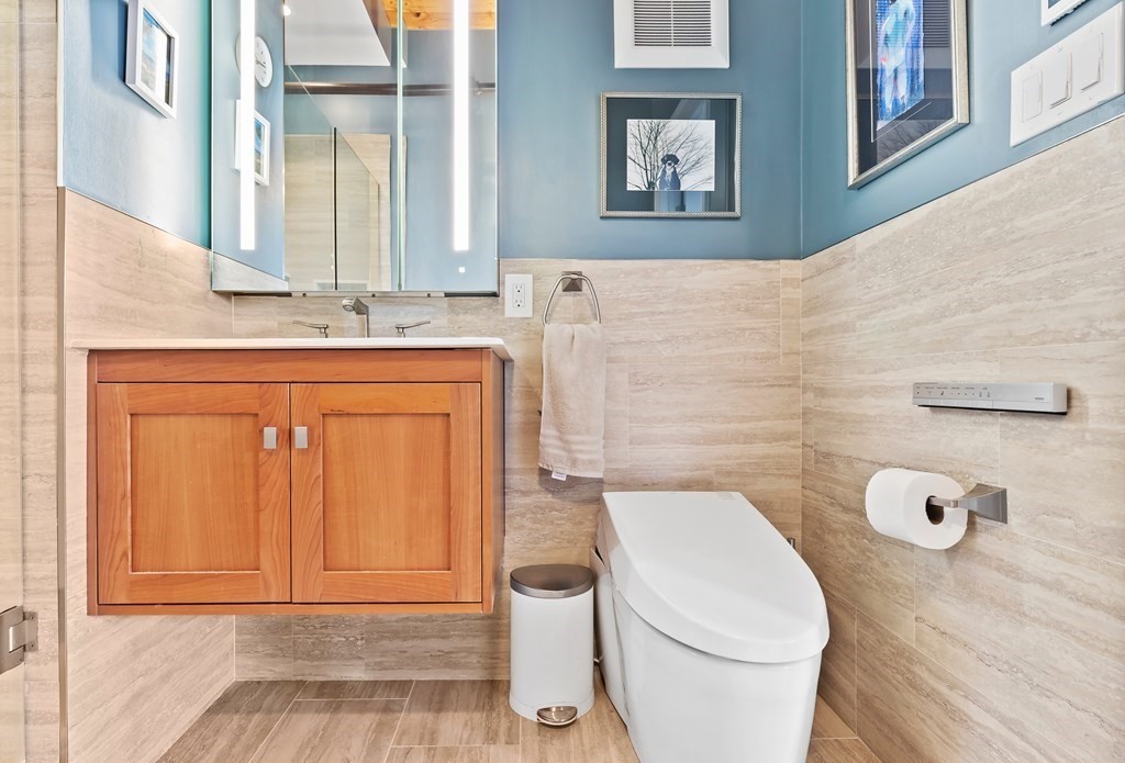 881 East First # 502