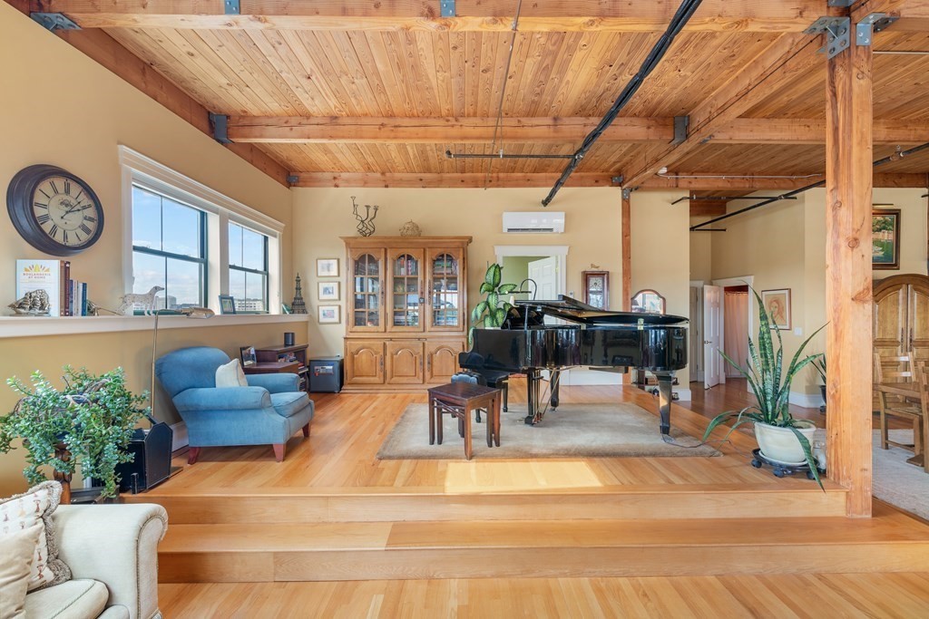 881 East First # 502