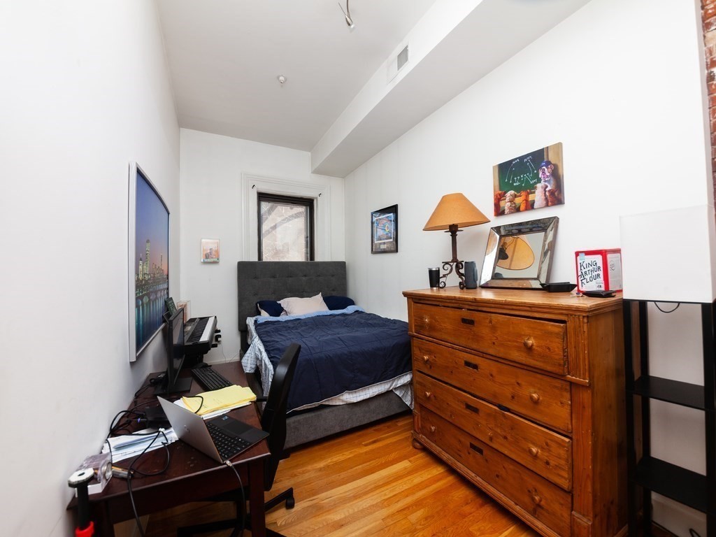 1662 Washington St. # 4