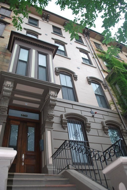 1662 Washington St. # 4