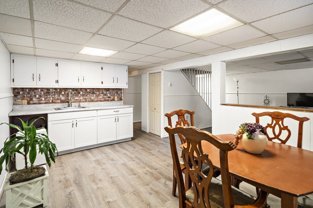 156 Commonwealth Ave