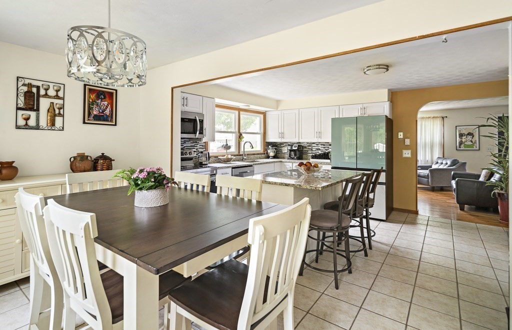 156 Commonwealth Ave