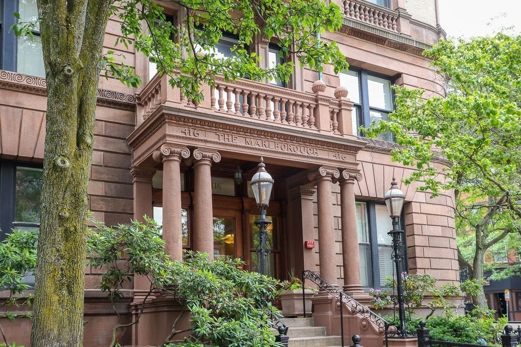 416 Marlborough St # 203