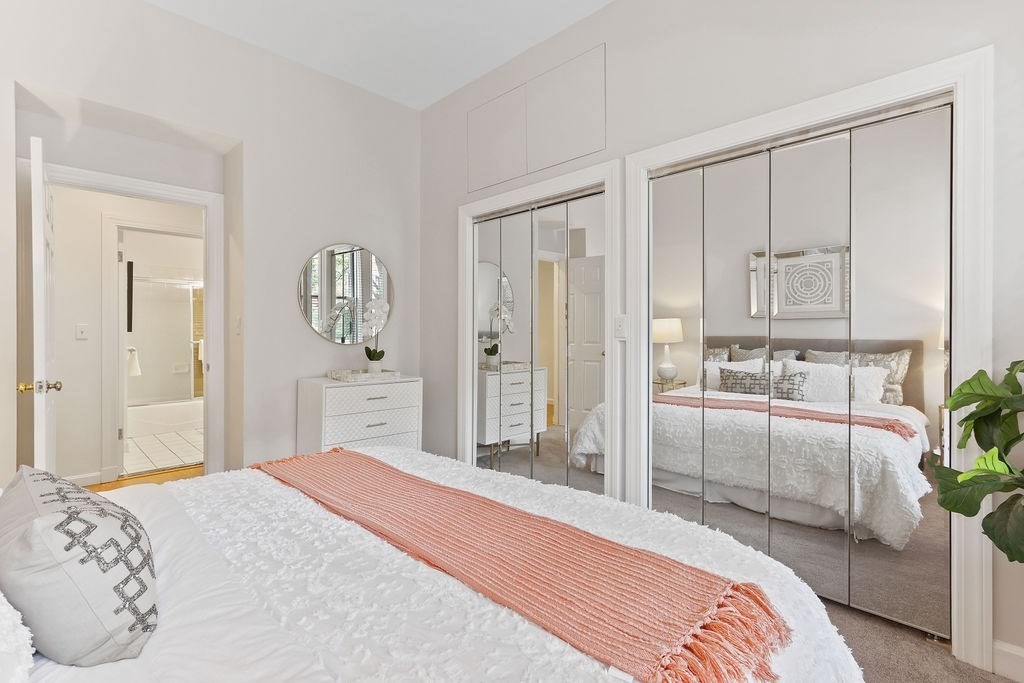 416 Marlborough St # 203