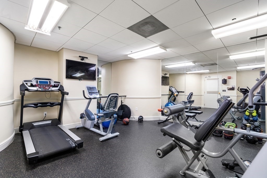 416 Marlborough St # 203