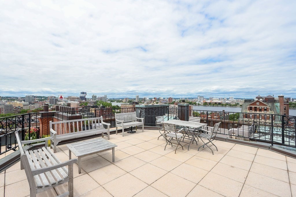 416 Marlborough St # 203