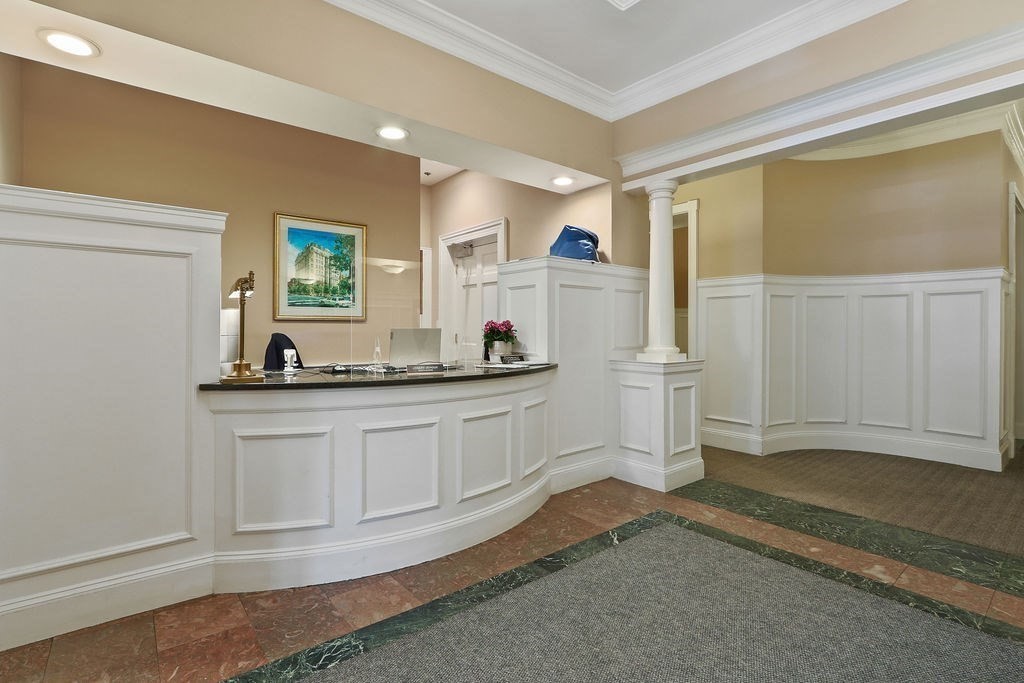 416 Marlborough St # 203