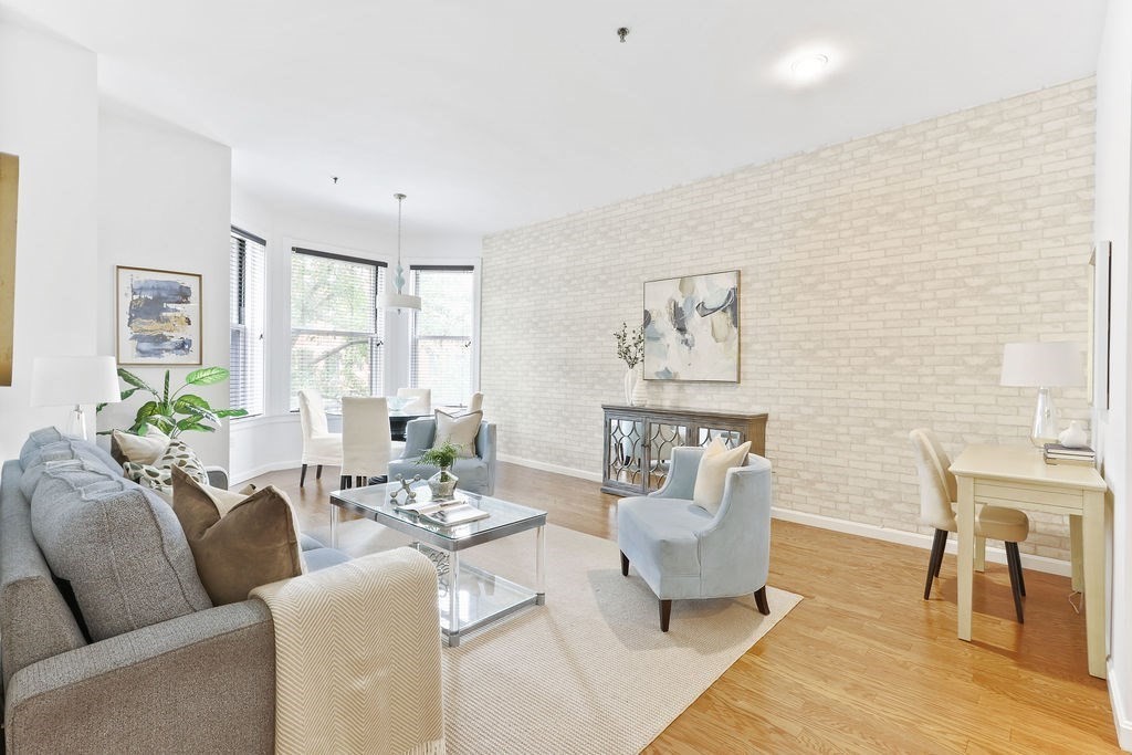 416 Marlborough St # 203