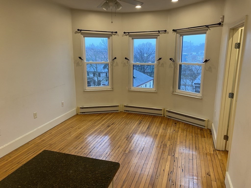 1 Centre St. Terrace # 12A