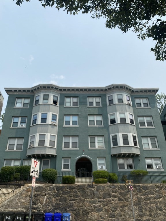 1 Centre St. Terrace # 12A