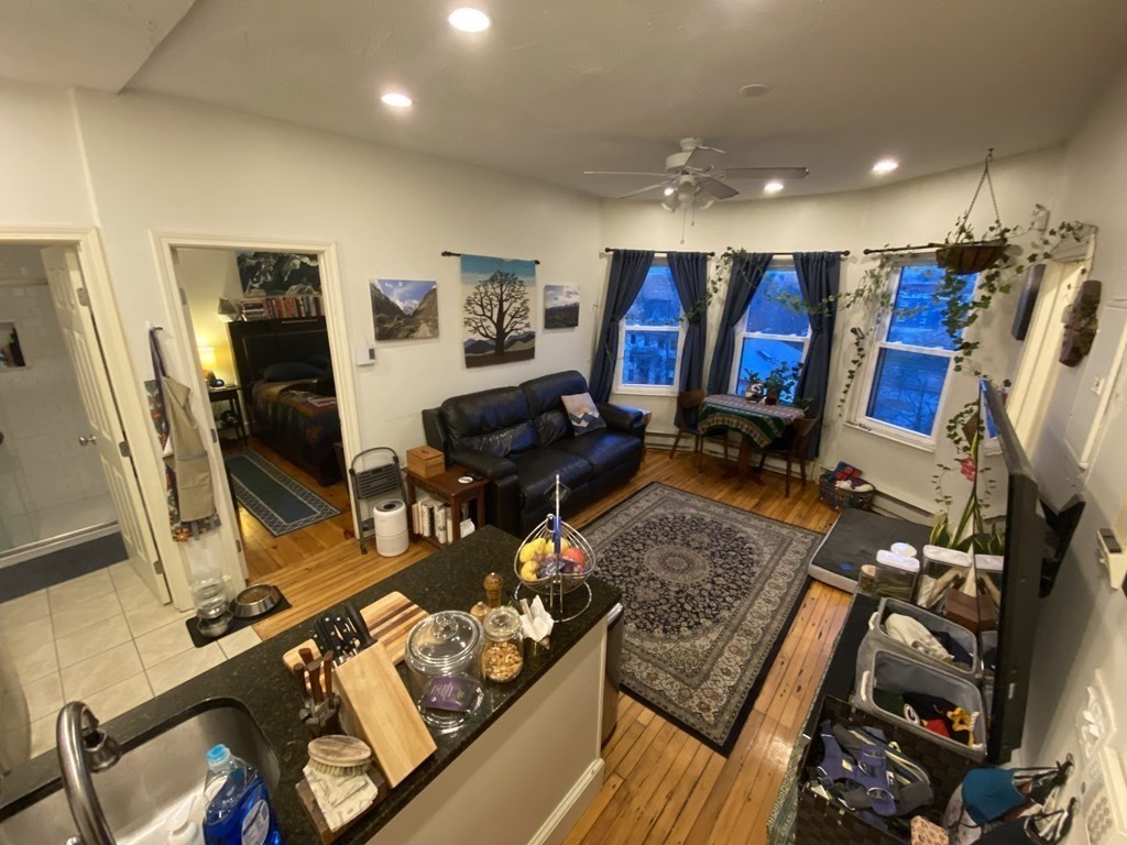 1 Centre St. Terrace # 12A