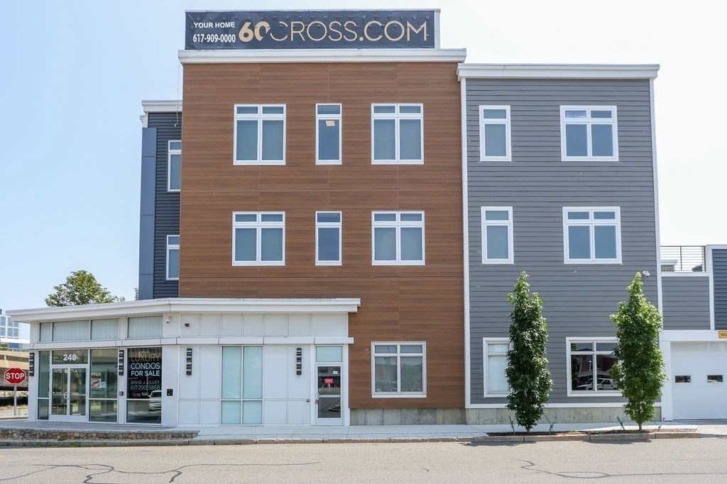 60 Cross St. E # 324