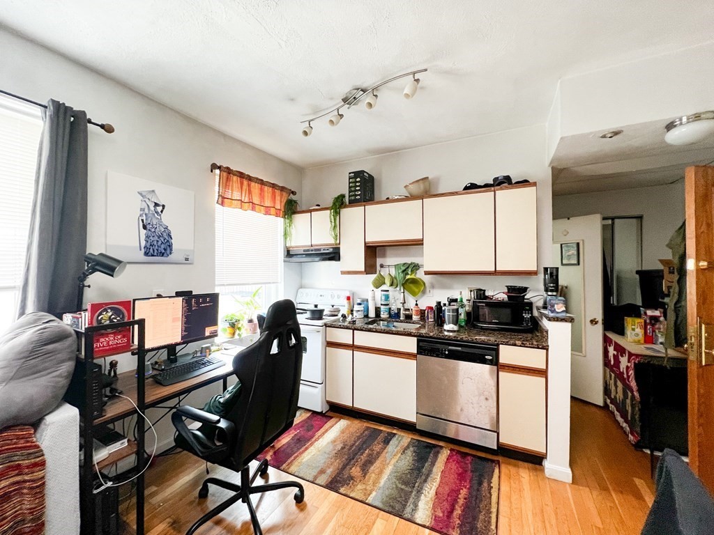 1427 Commonwealth Avenue # 504