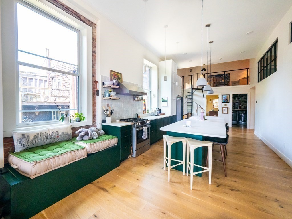 35 Saratoga Street # 3