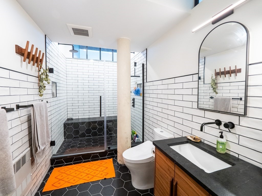 35 Saratoga Street # 3