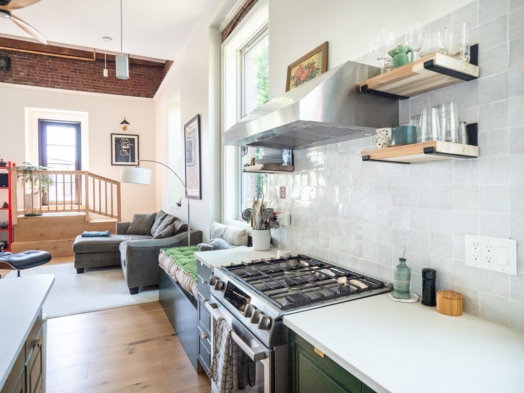 35 Saratoga Street # 3