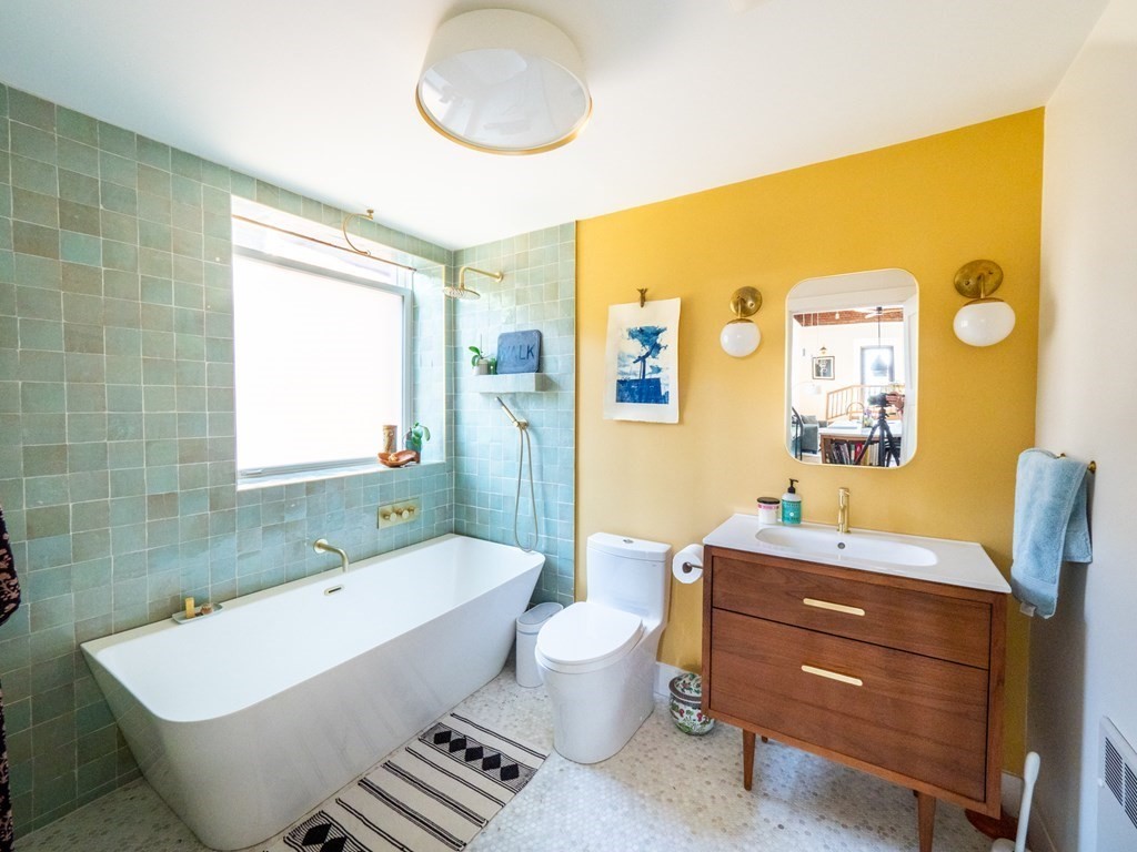 35 Saratoga Street # 3