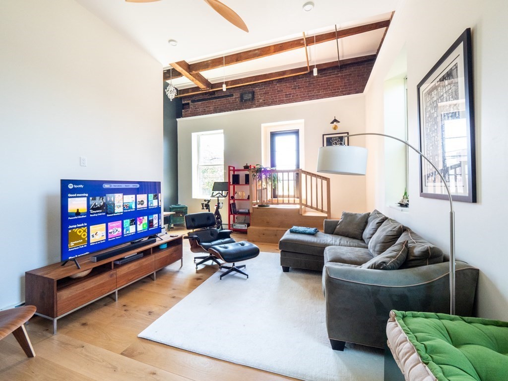 35 Saratoga Street # 3