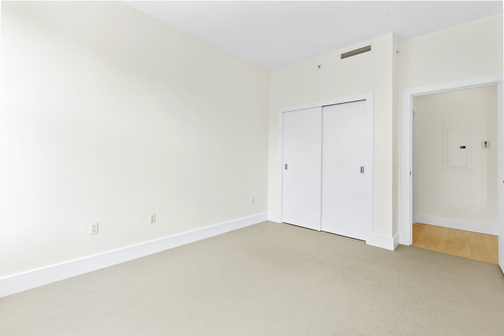 70 Lincoln Street # 416