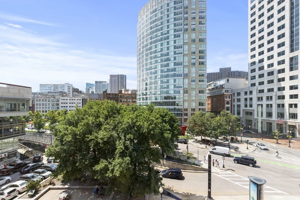 70 Lincoln Street # 416