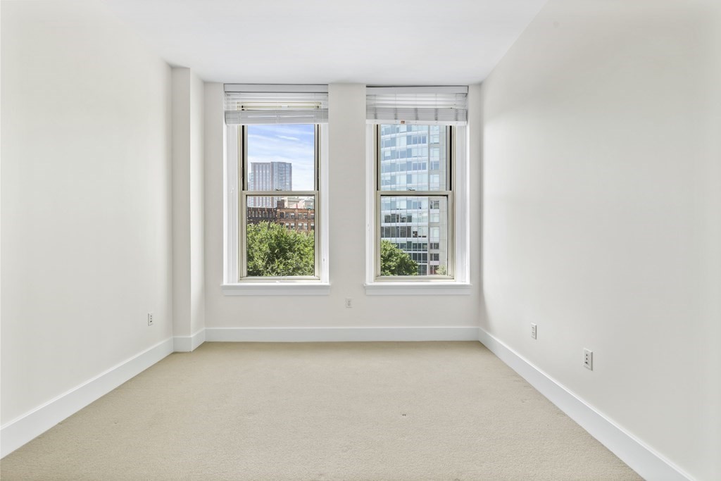 70 Lincoln Street # 416