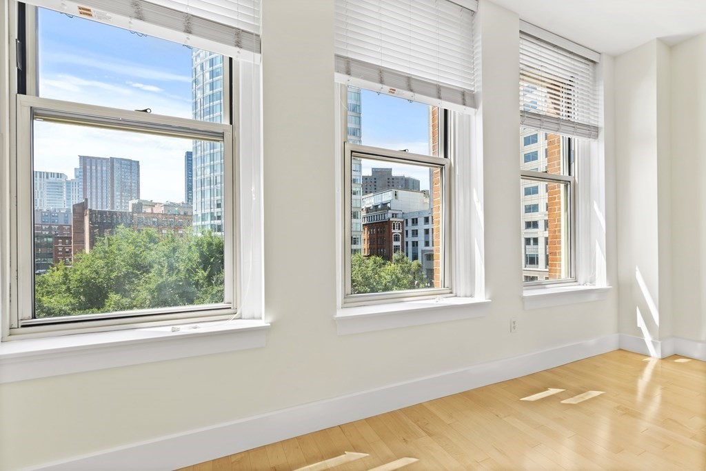 70 Lincoln Street # 416