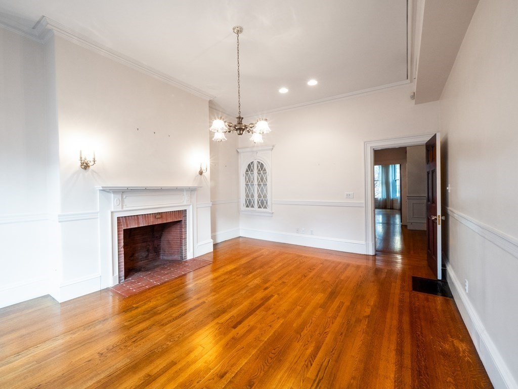 218 Commonwealth Avenue # 2