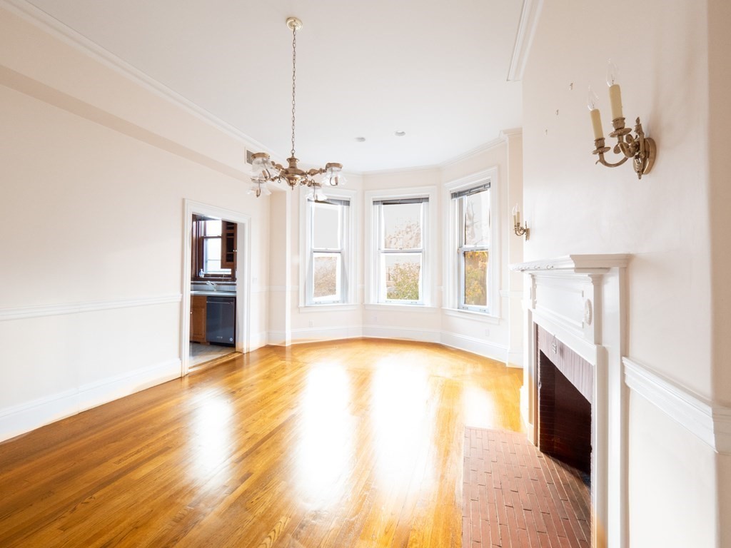 218 Commonwealth Avenue # 2