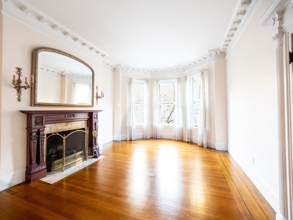 218 Commonwealth Avenue # 2