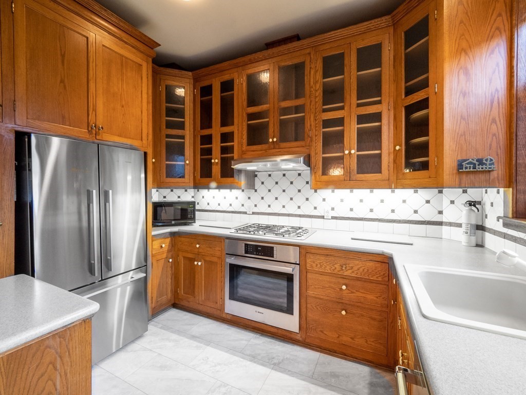 218 Commonwealth Avenue # 2