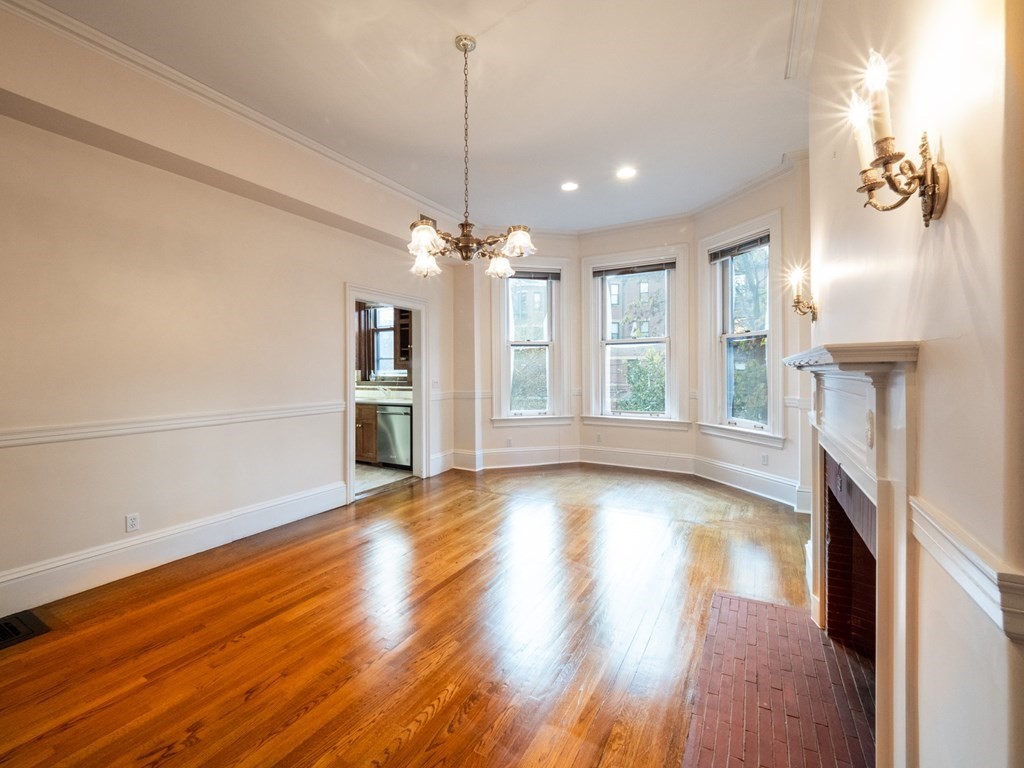 218 Commonwealth Avenue # 2