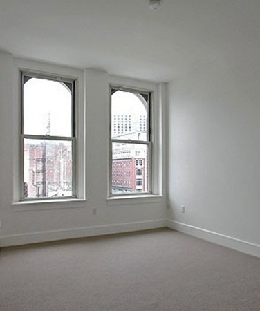 70 Lincoln Street # 516