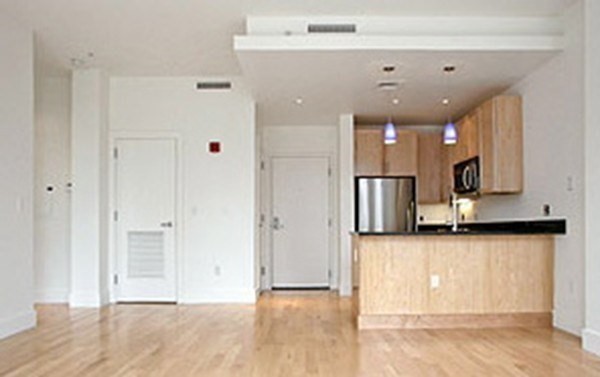 70 Lincoln Street # 516