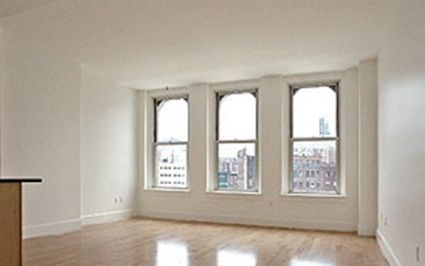 70 Lincoln Street # 516