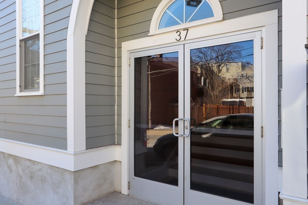 37 Mercer Street # 2